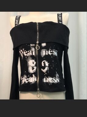 Source Unknown Black Off-Shoulder Zip-Up Graphic Hoodie
